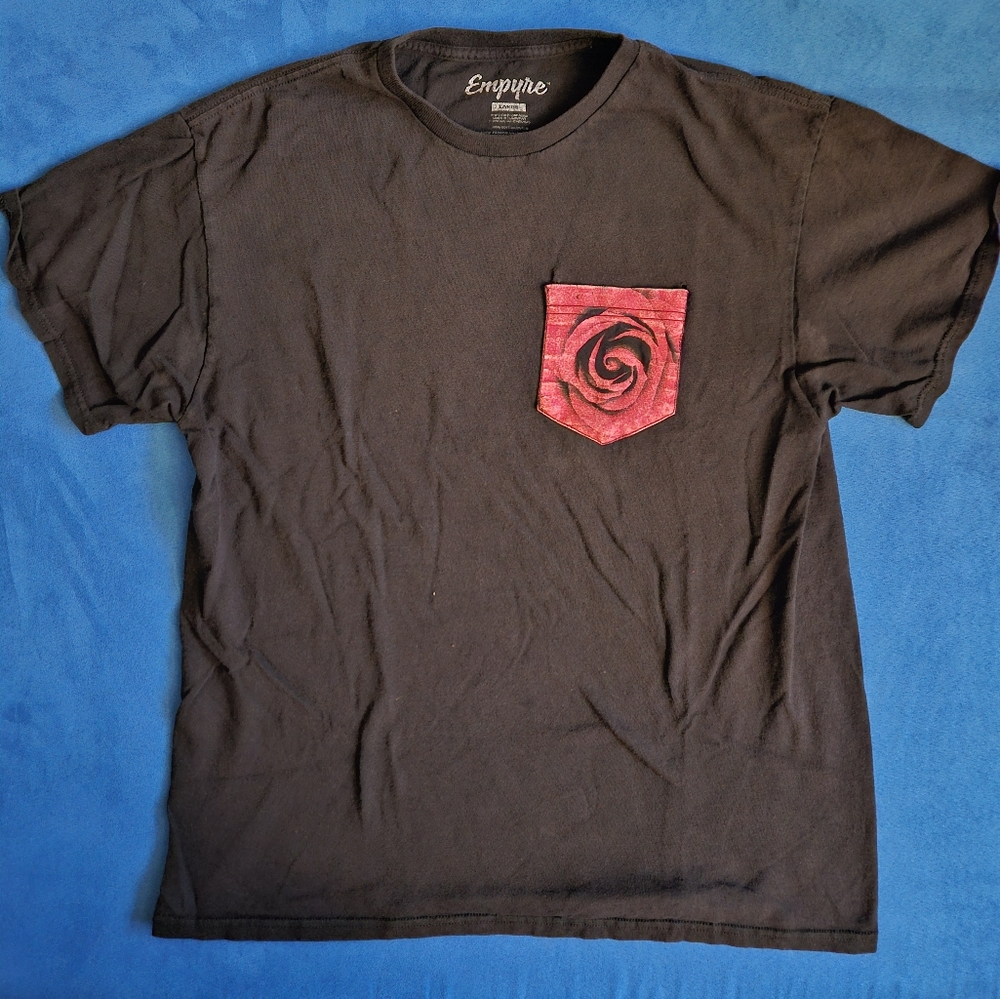 Empyre Rose Pocket Tee L